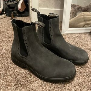 Blundstone Chelsea boots